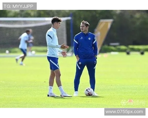 弗利特与埃弗顿激战正酣谁能在这场较量中笑到最后