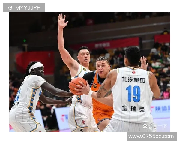 2020CBA新疆队与青岛队激战回顾精彩瞬间与赛场亮点分析